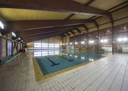 室内温水プール